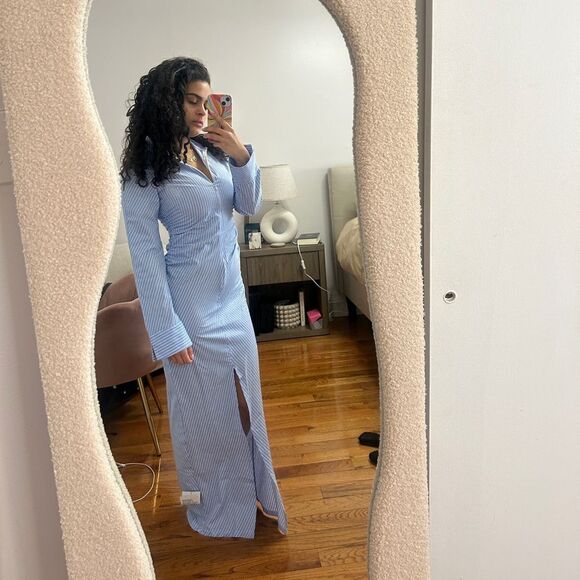 Collared Dress - Picture 2 of 3